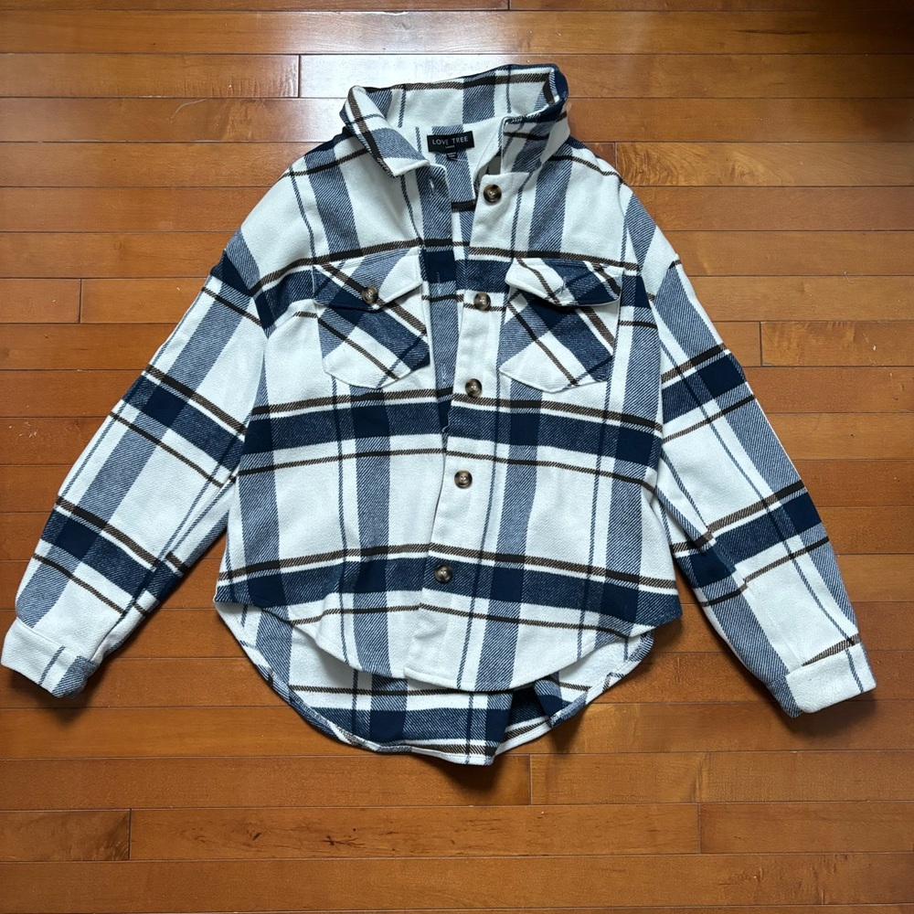 Love tree plaid blue and white shacket